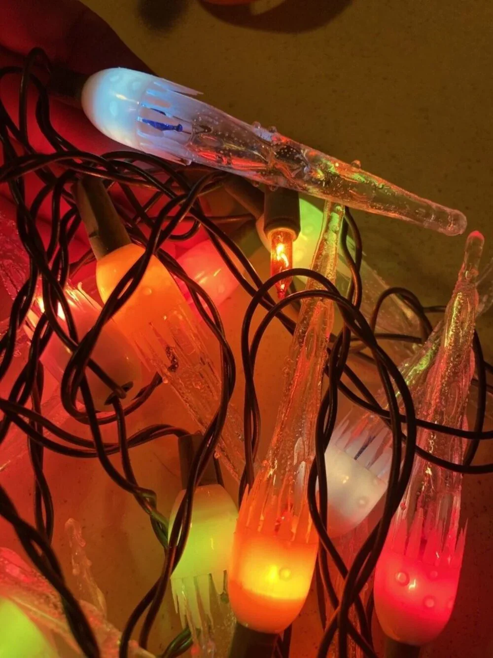Midget Icicle Lights 20 Multicolor  Indoor Outdoor String Christmas Lights